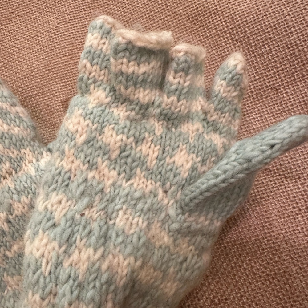 French Knot Hand Knit In Nepal Aqua Blue - Cream Convertible Wool Mittens - Picture 4 of 5